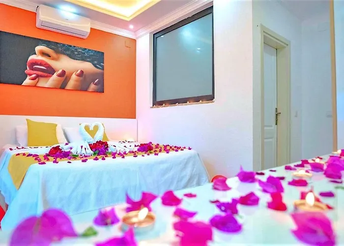 İslamlar 3 Bedroom Secluded With Private Pool